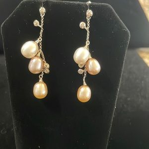 Lovely 14kt white gold Pearl Earrings